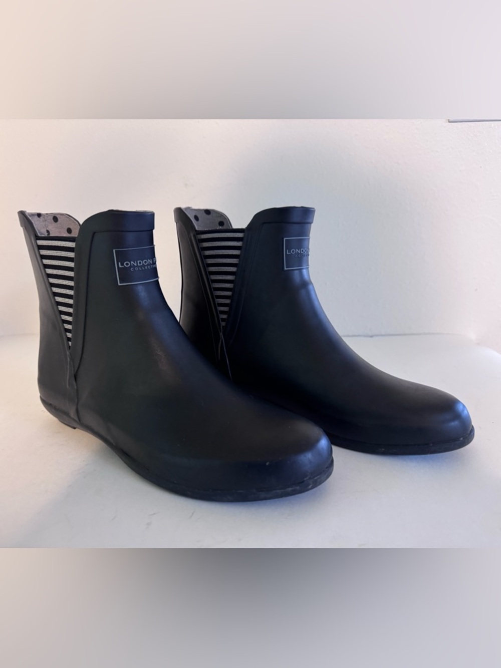 London Fog Black Ankle Rain Boots with Striped and Dots Accents Women’s 8